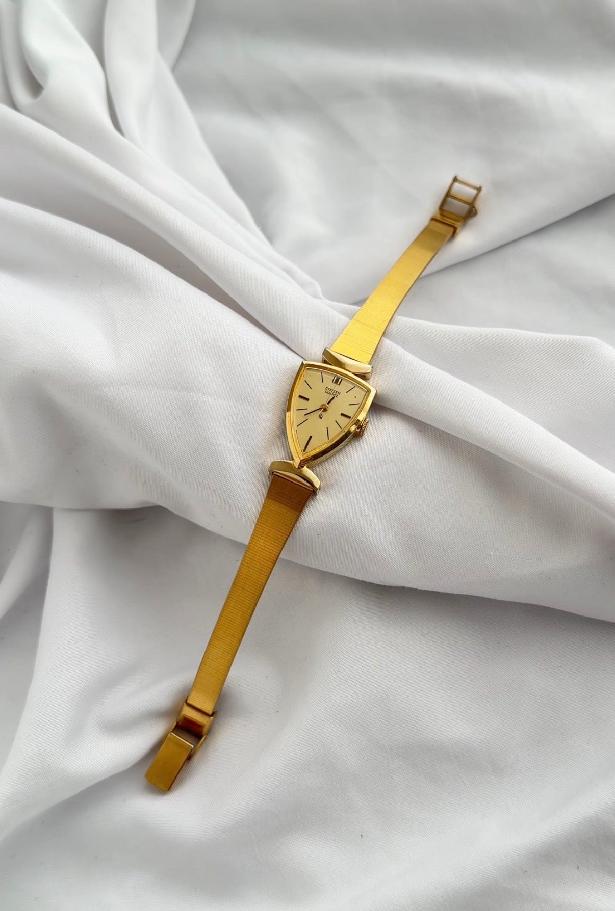 Silver - RARE Shield Dial Watch (1970s)