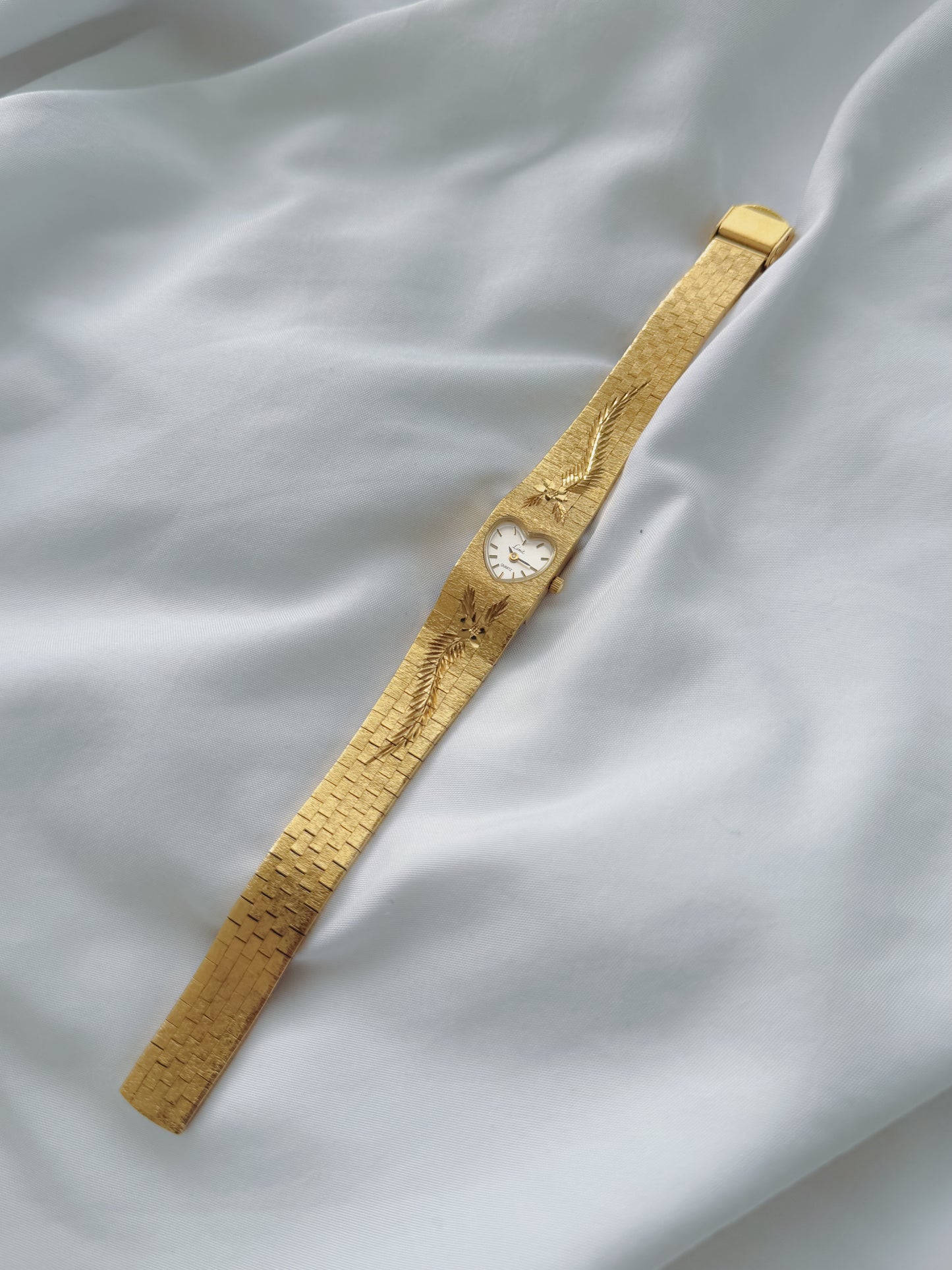 Gold - RARE Heart-Shaped Watch
