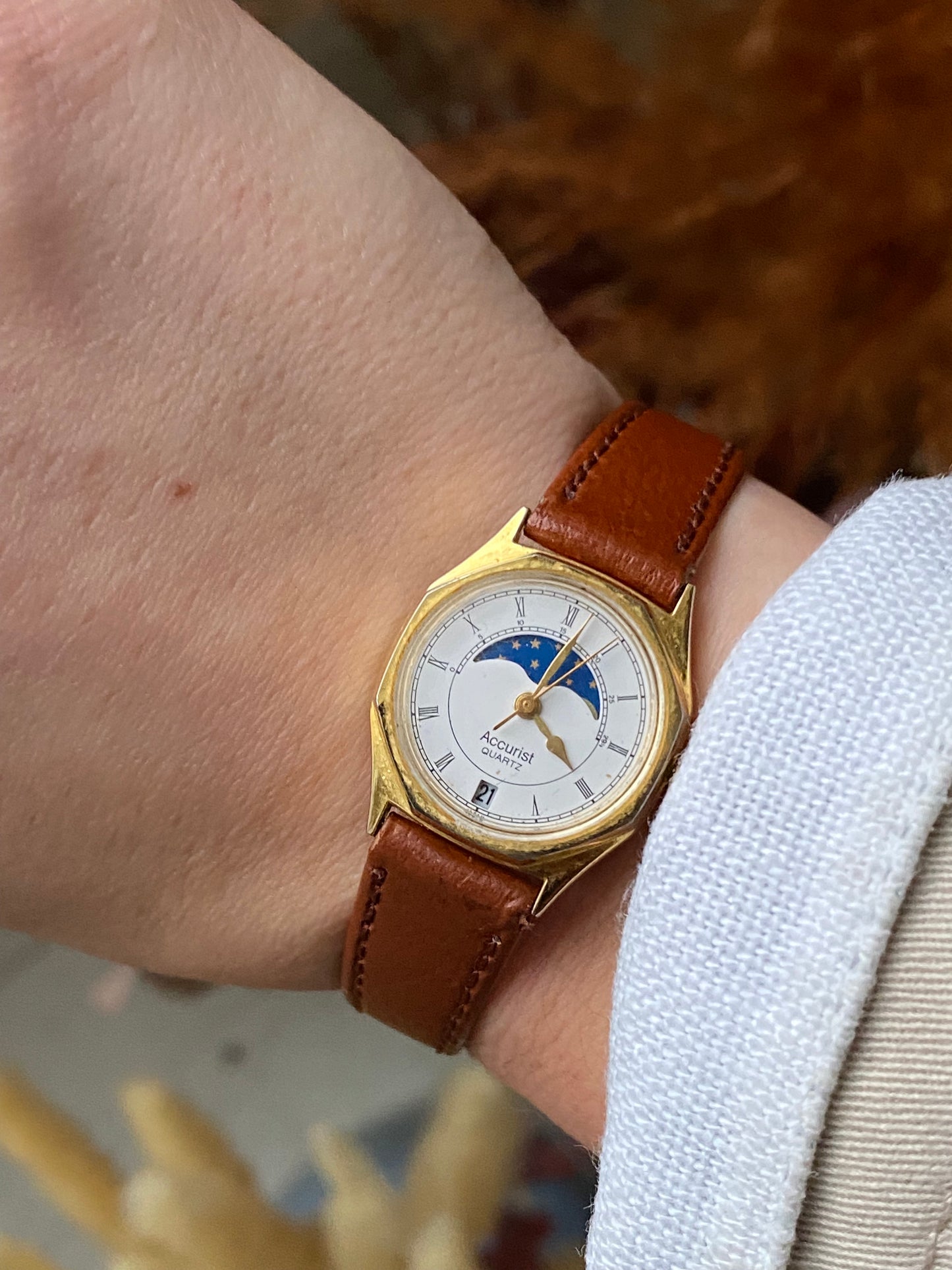 Rare Accurist Gorgeous Moon Phase Watch.