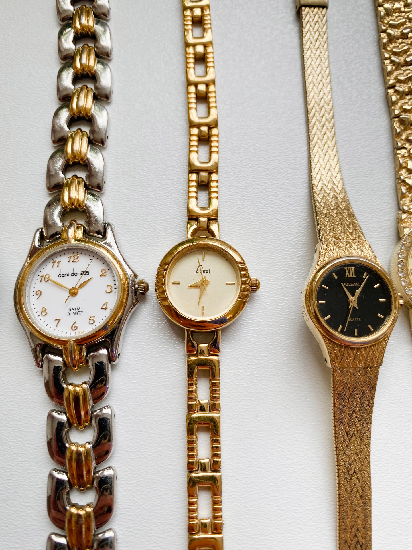 GOLD - VINTAGE WATCHES