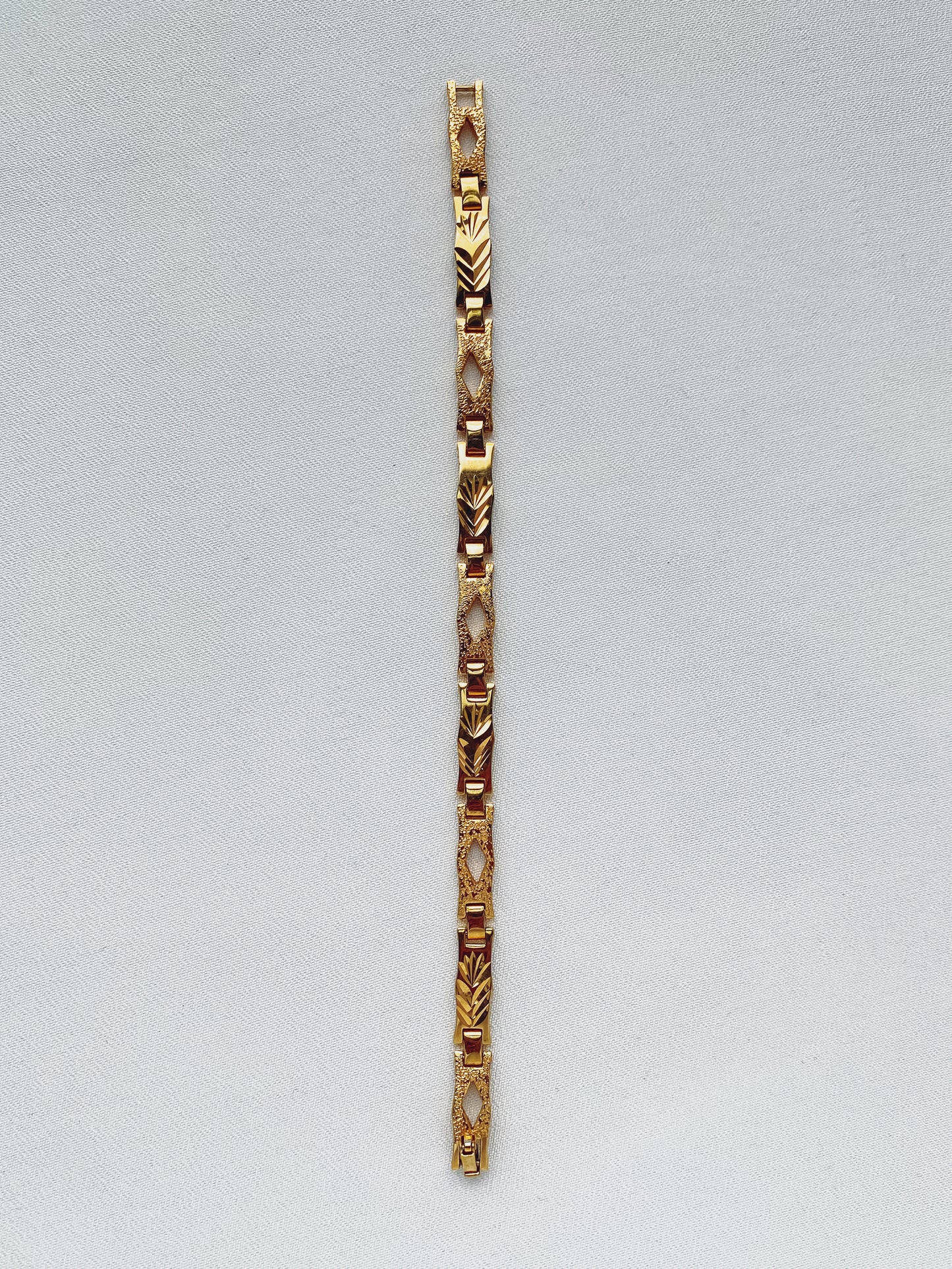 Gold - 1970s Etched Bracelet