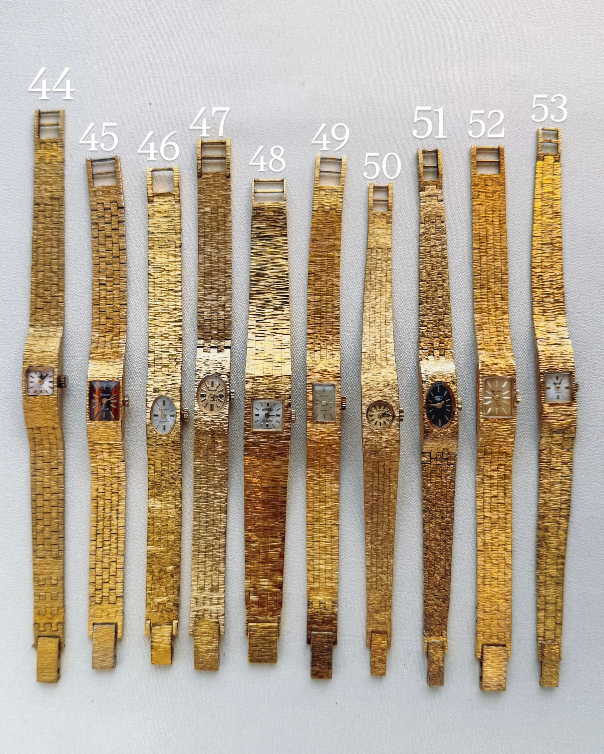 GOLD - VINTAGE WATCHES - V