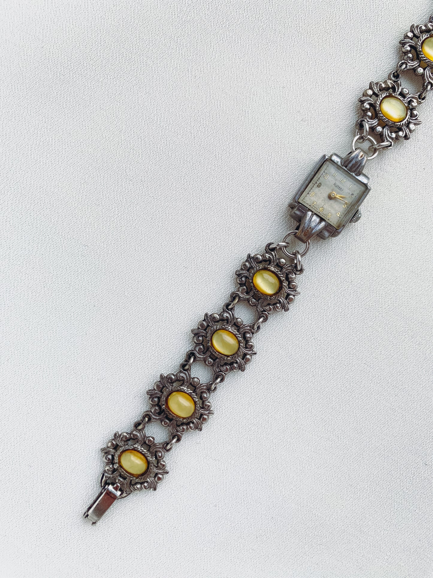 Silver - Antique Square Dial Bracelet Watch