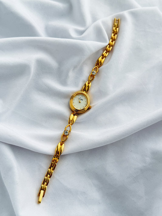 Gold - Vintage Dainty Watch