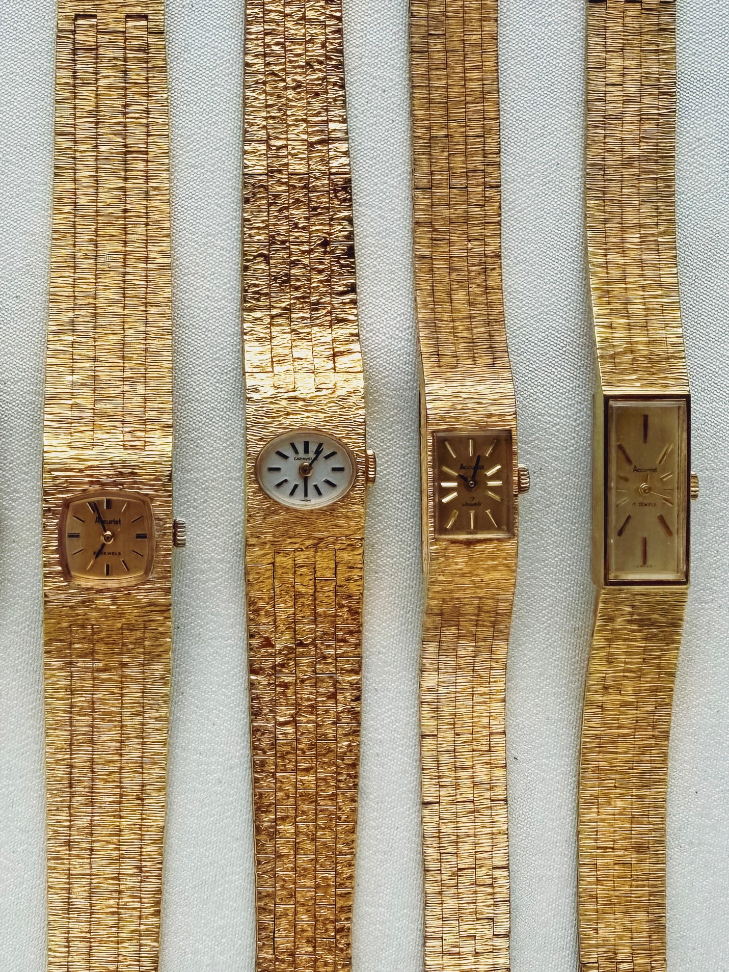 GOLD - VINTAGE WATCHES - IV