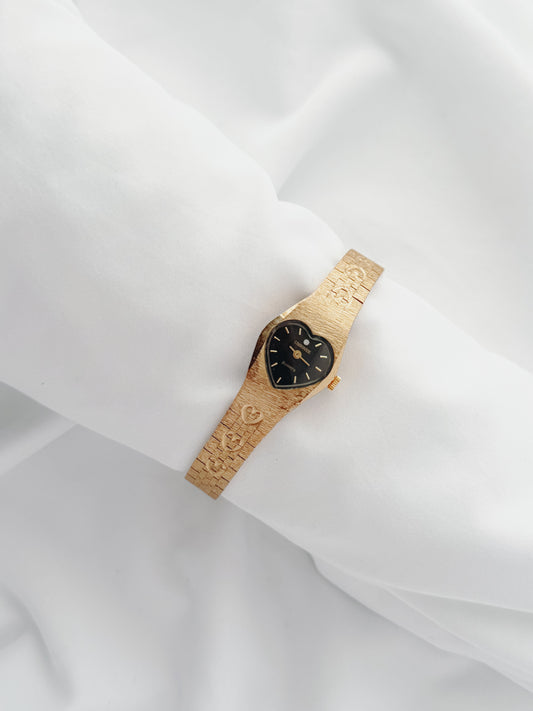 Gold - Vintage 1970s Heart-Shaped Cocktail Watch