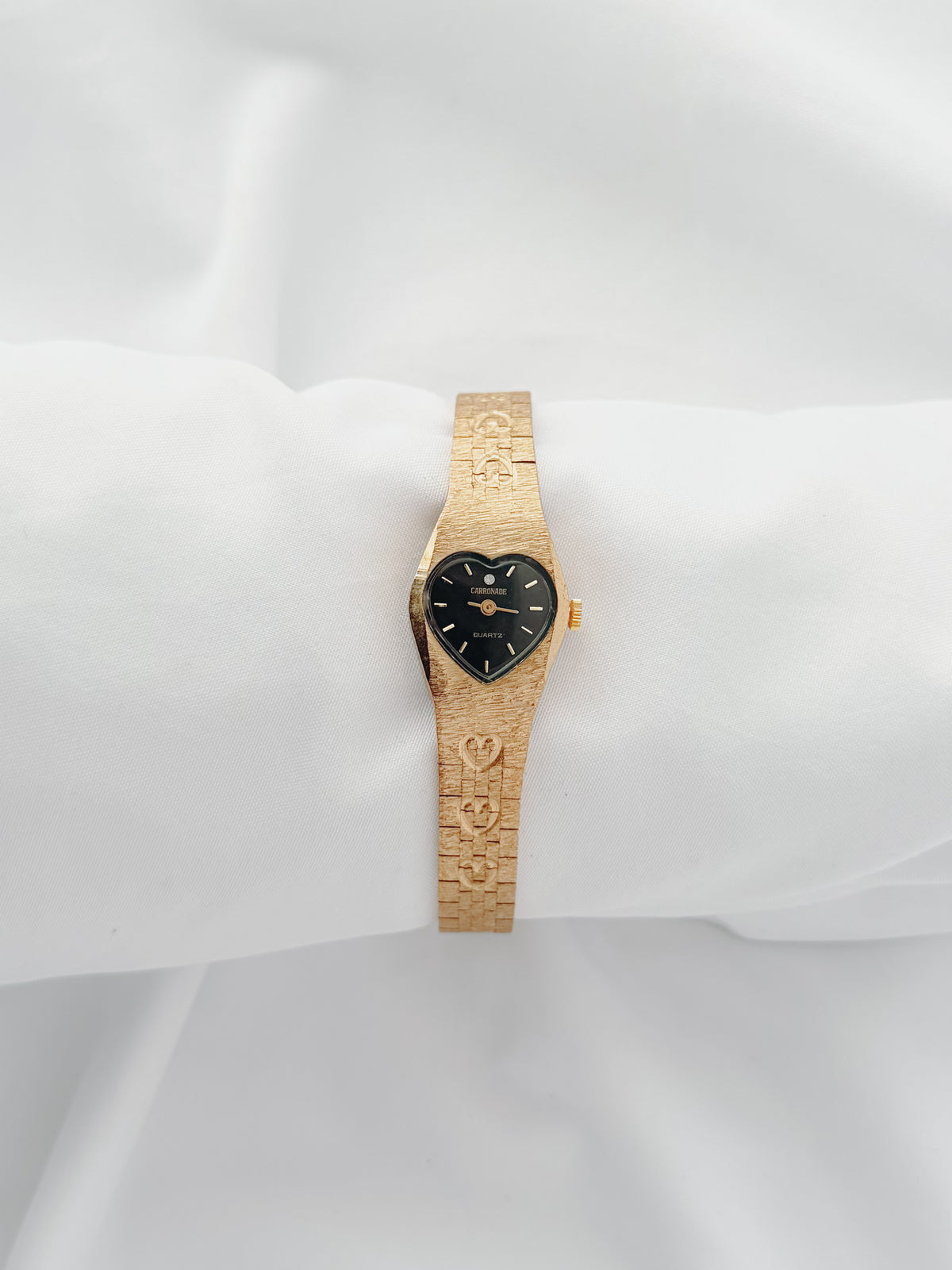 Gold - Vintage 1970s Heart-Shaped Cocktail Watch