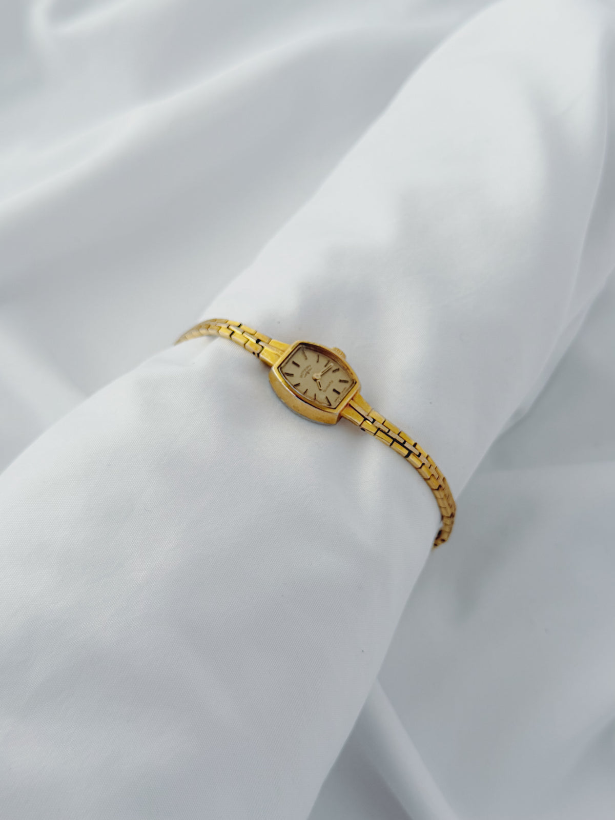 Gold - Vintage 1970s Rotary Cocktail Watch