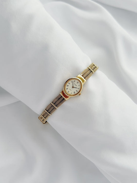 Gold - Vintage 1990s Pulsar Roman Numeral Mesh Bracelet Watch