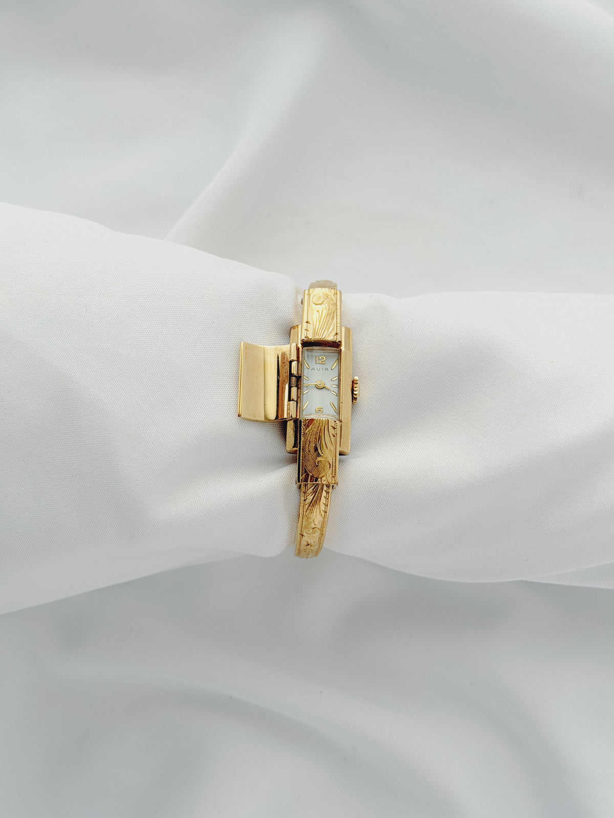 Gold - EXTREMELY RARE 1950s Hidden Dial Watch