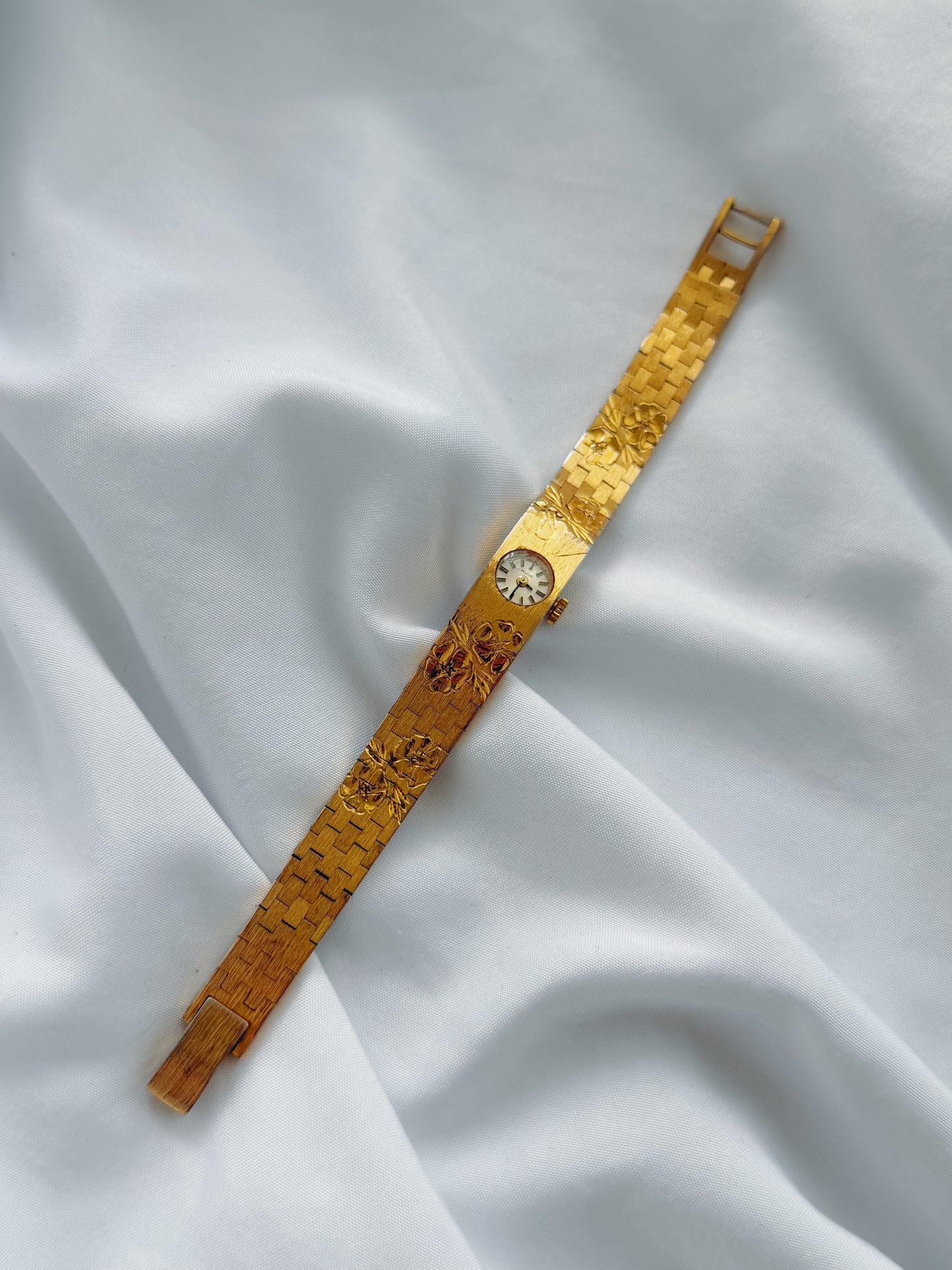 Gold - 1960s RARE Floral Watch