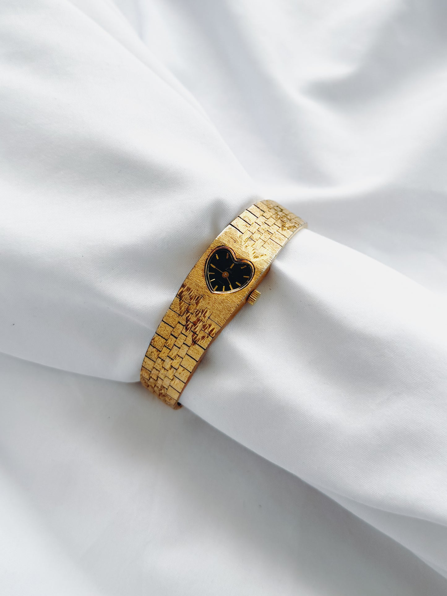 Gold - RARE Heart-Shaped Watch