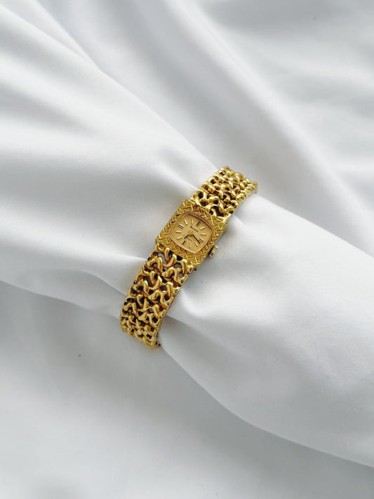 Gold - Rare Accurist Textured Chain Watch