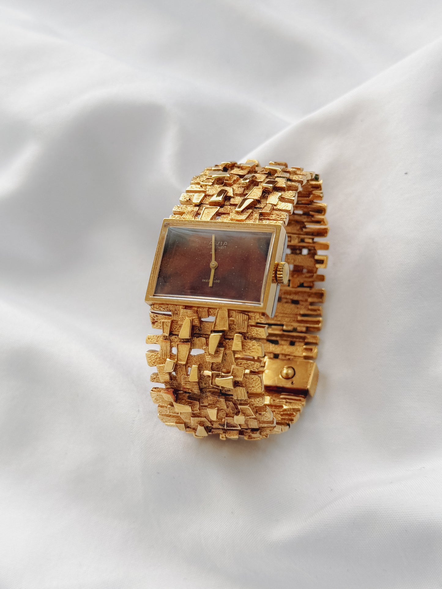 Gold - 1980s Avia Burgundy Dial Watch