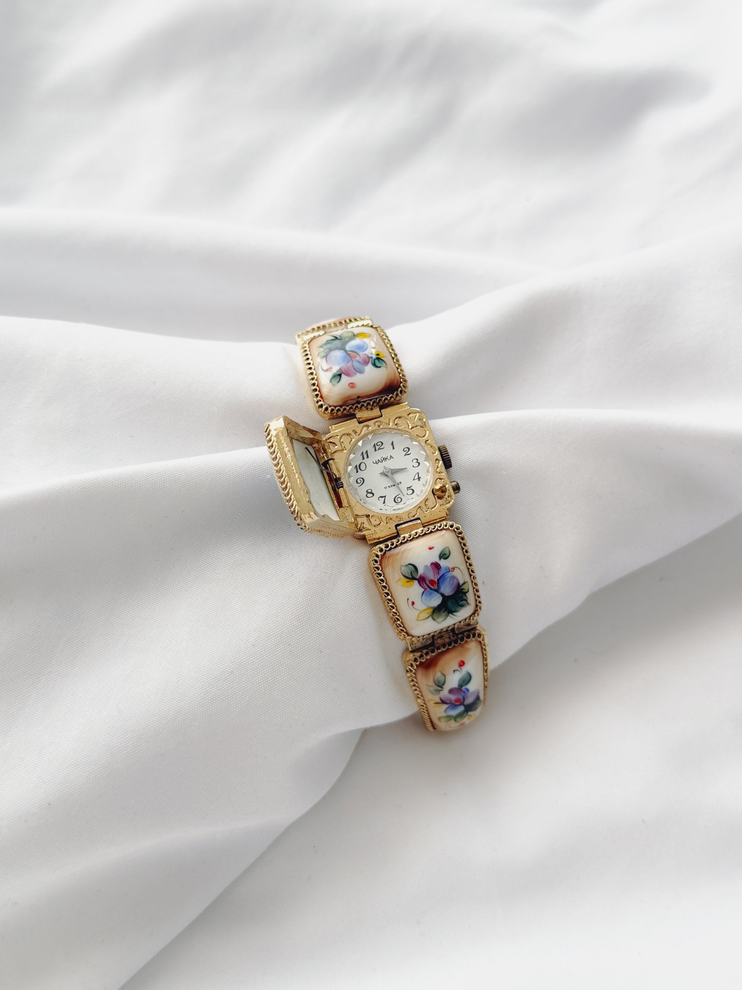 Gold - Rare 1970s Hidden Face Watch