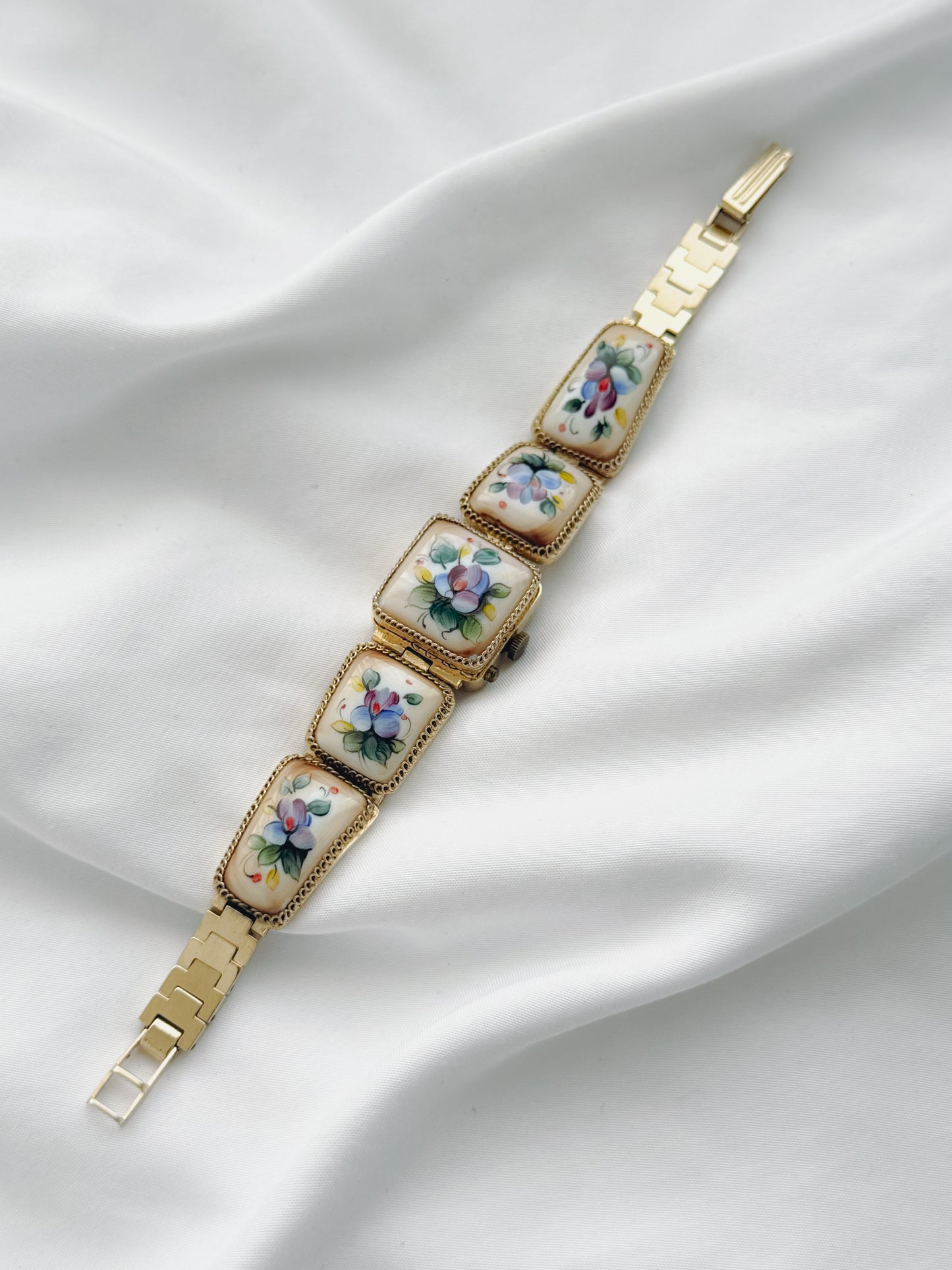 Gold - Rare 1970s Hidden Face Watch