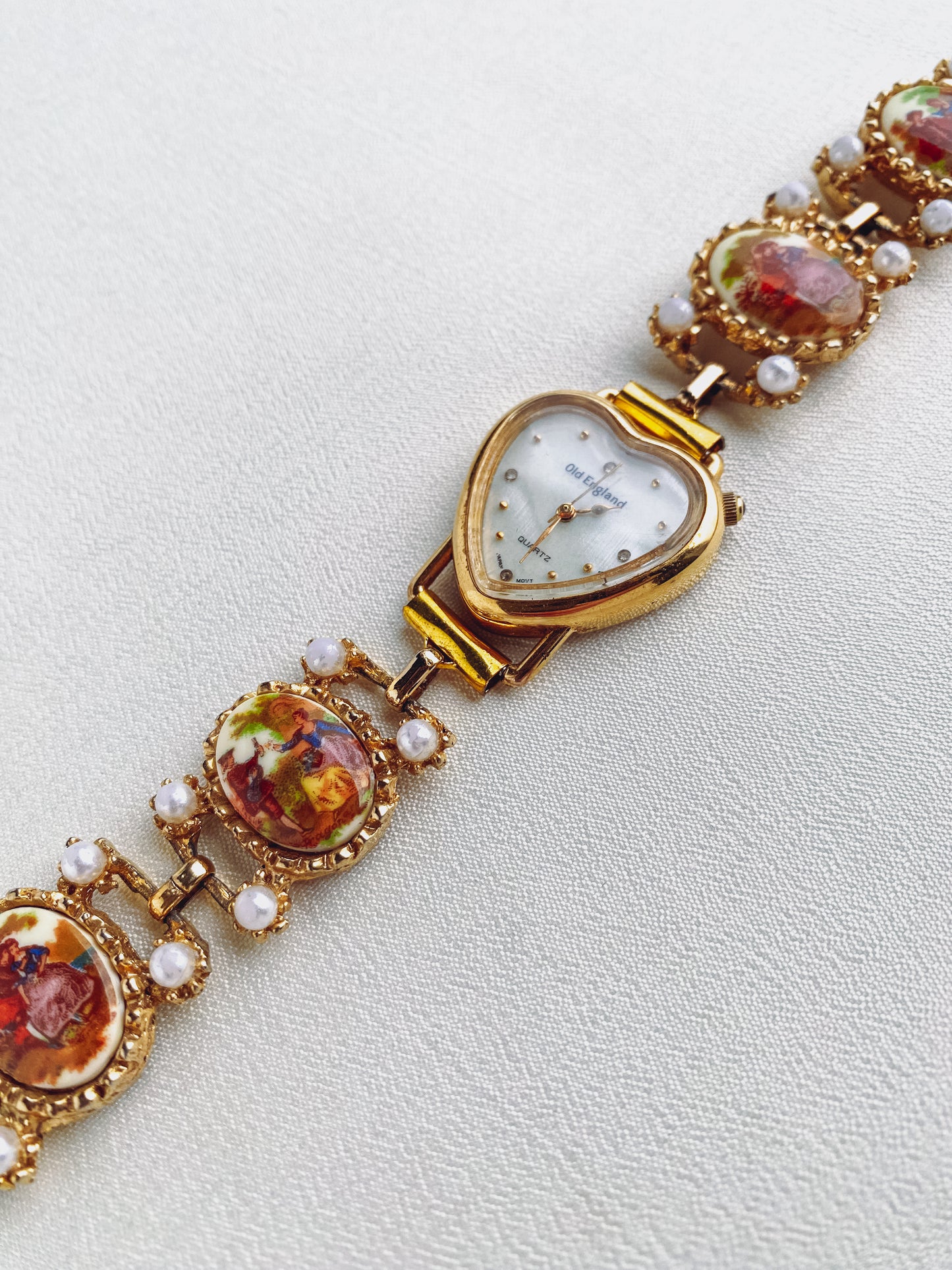 Gold - Heart-Shaped Porcelain Watch