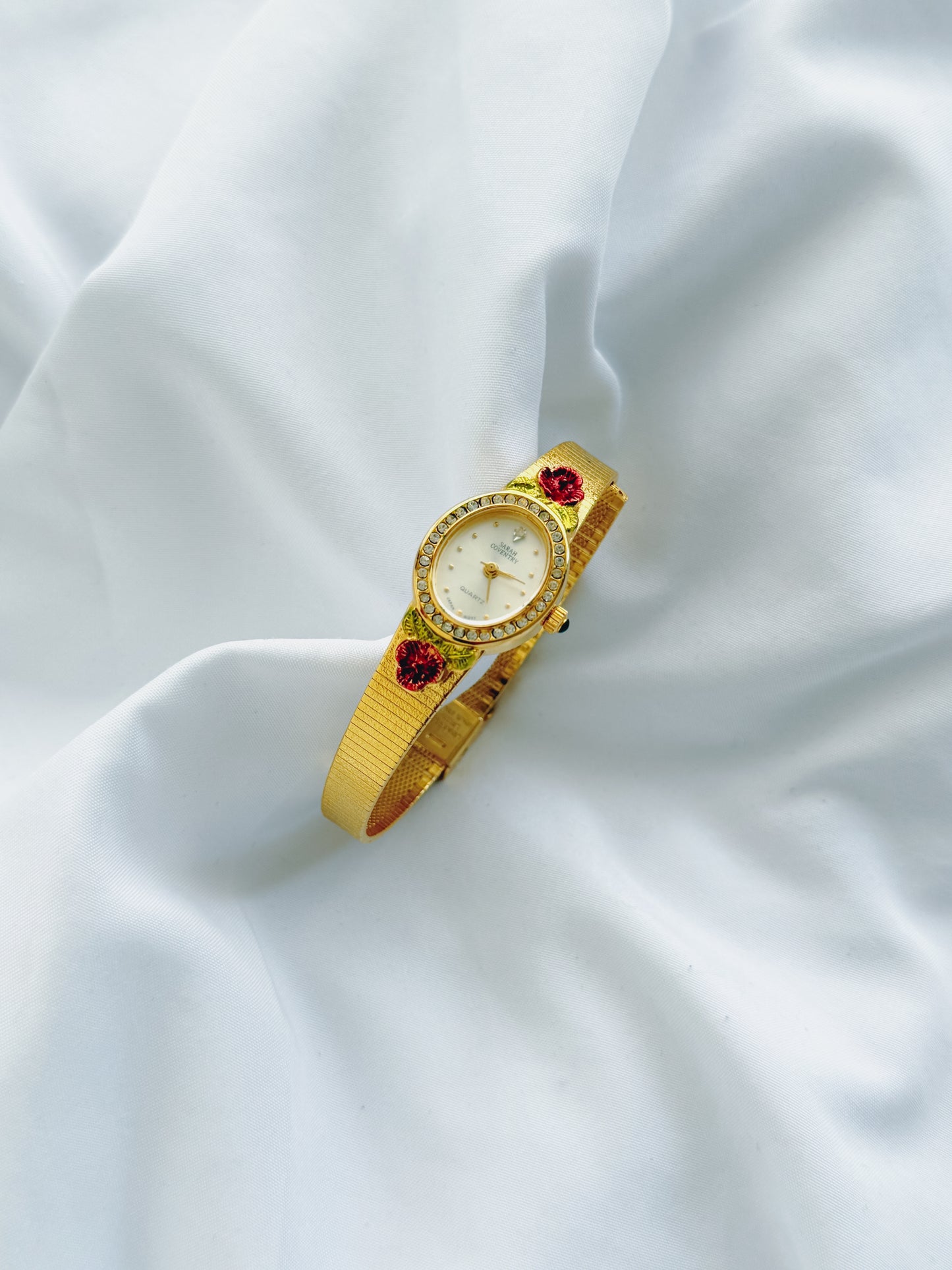 Gold - RARE Vintage Floral Watch