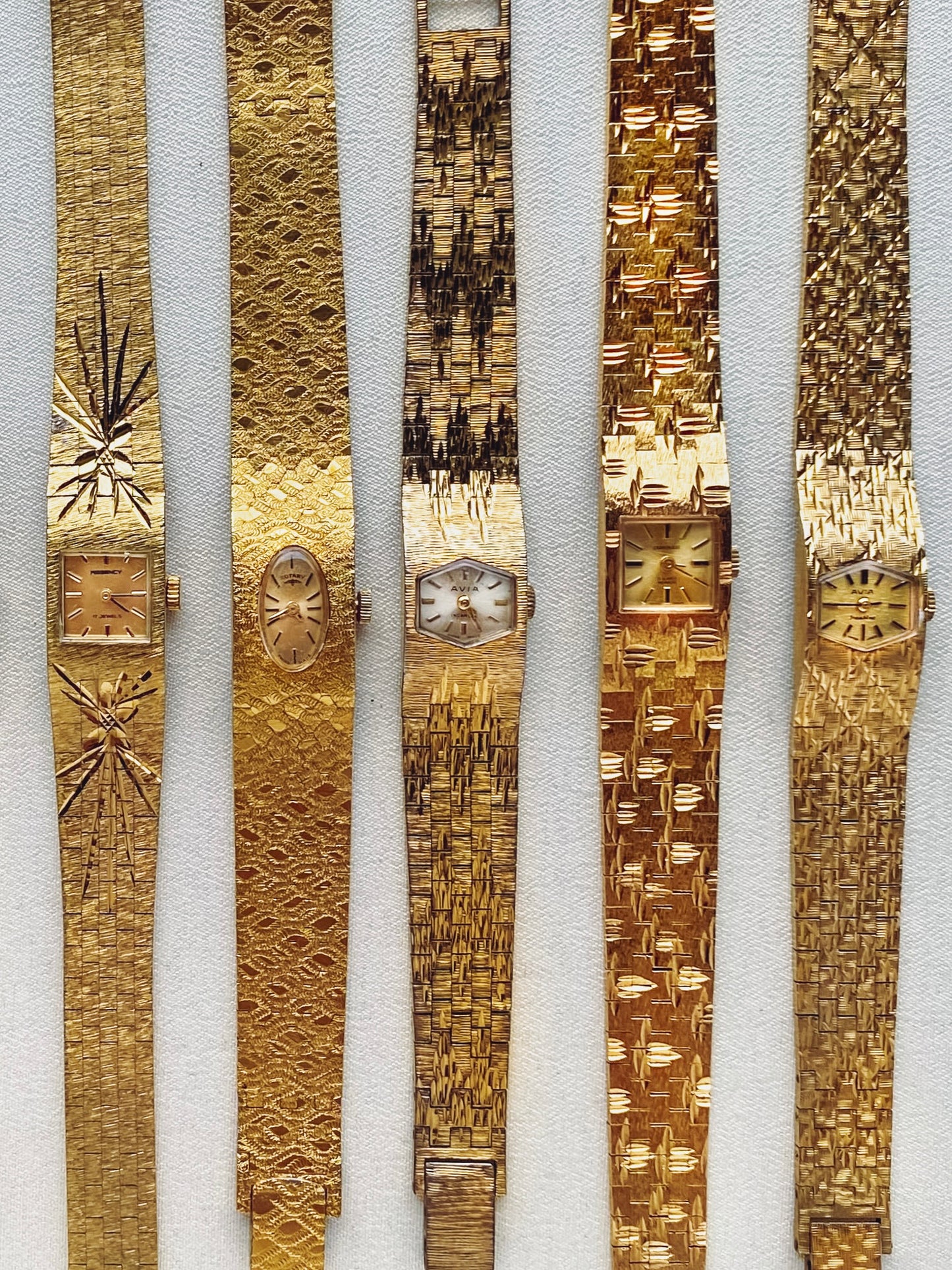 GOLD - 1960s VINTAGE WATCHES