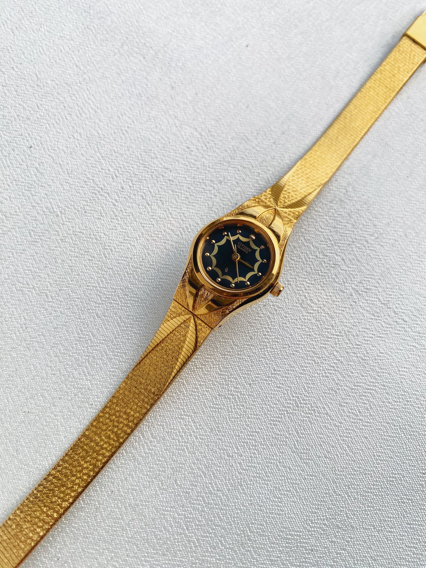 Gold - Rare Dainty Citizen Watch