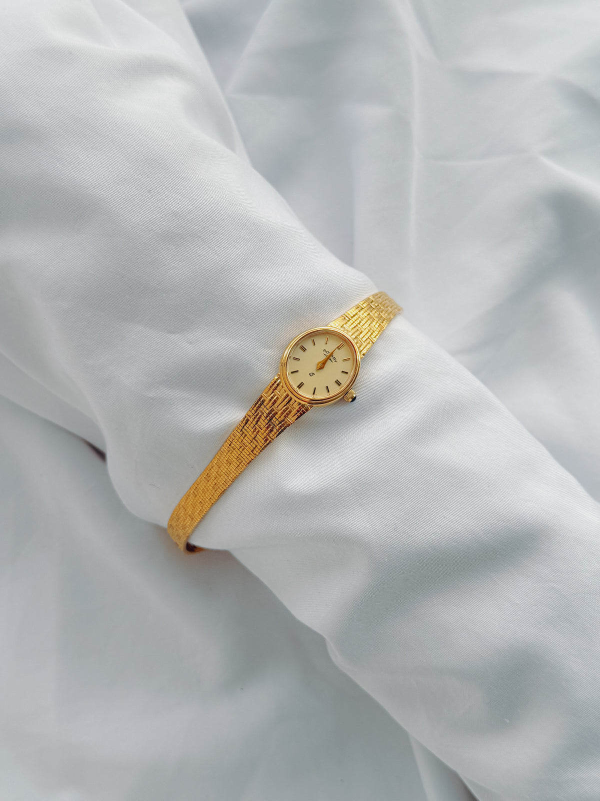 Gold - Dainty Rotary Watch