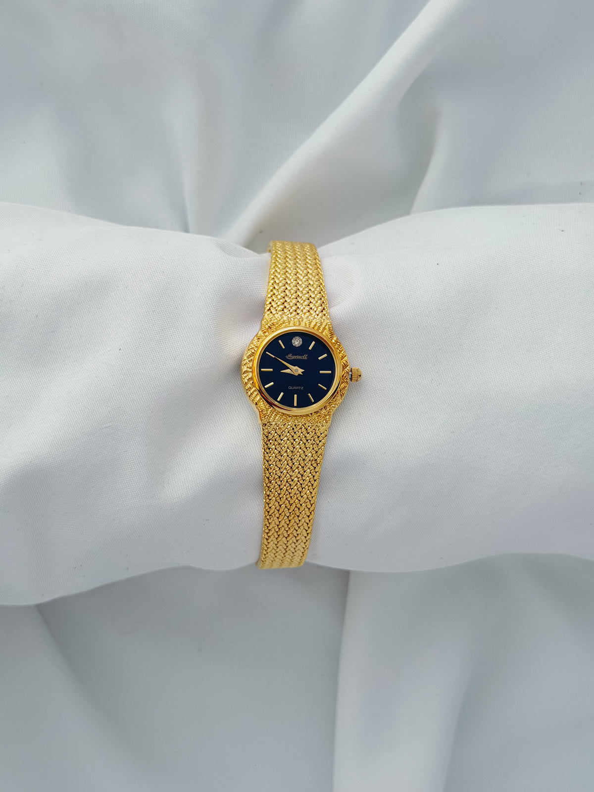 Gold - 1990s Black Dial Mesh Watch