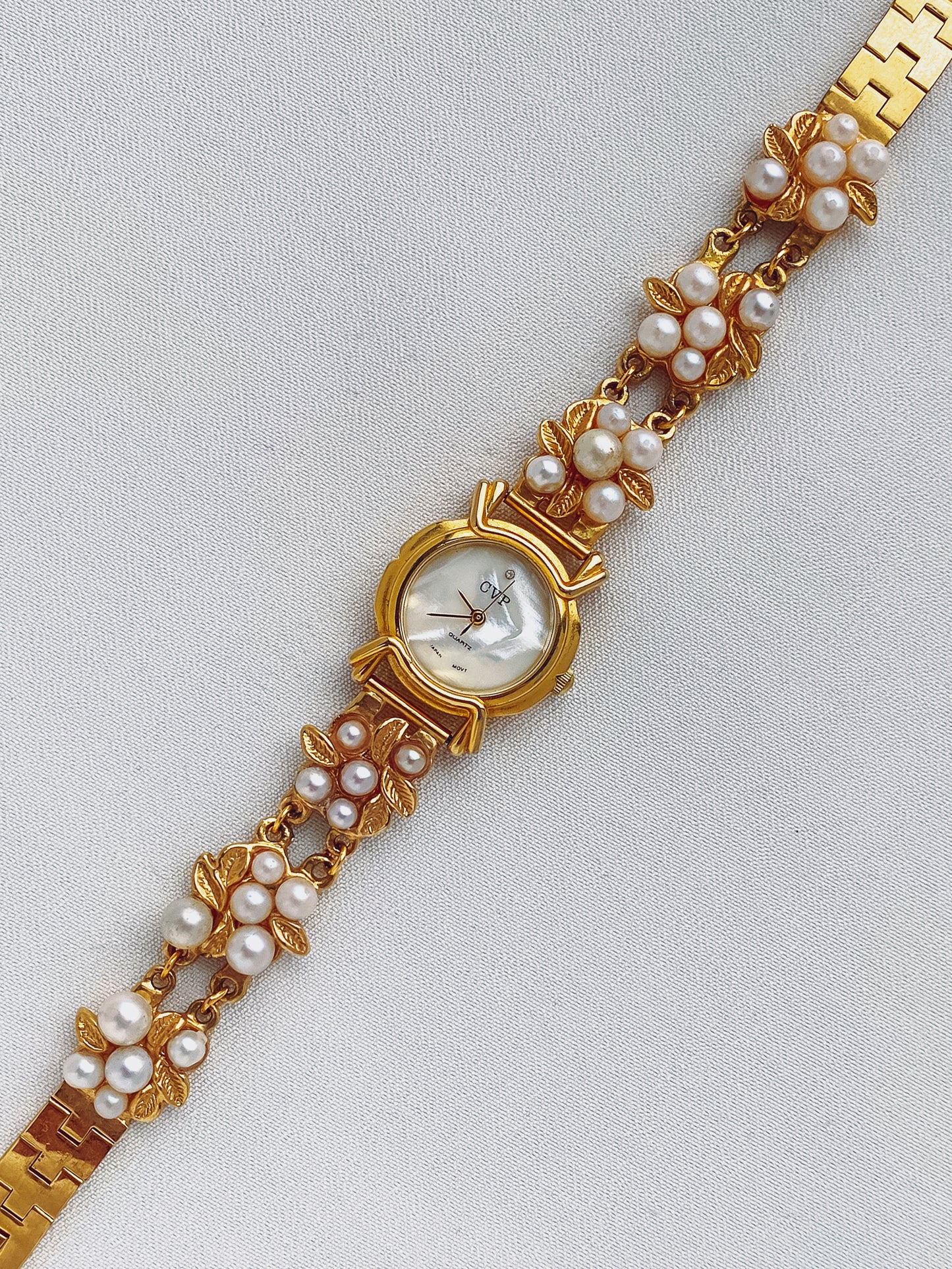 Gold - Leaf & Pearl Watch